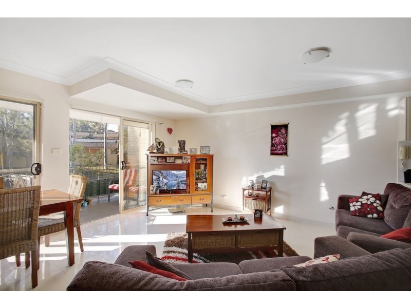 22/41 Woodhouse Drive, Ambarvale NSW 2560
