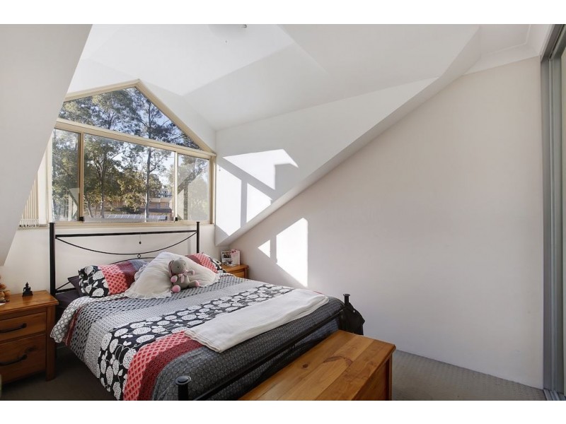 22/41 Woodhouse Drive, Ambarvale NSW 2560