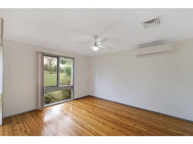 15 Peggotty Avenue, Ambarvale NSW 2560