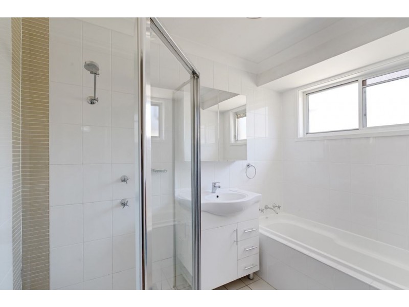 2 Handley Place, Raby NSW 2566