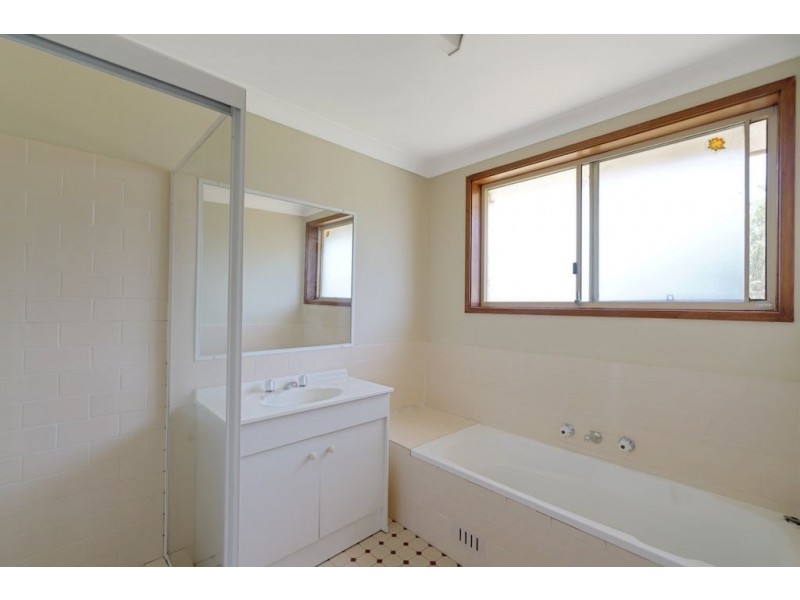2/209 Gould Road, Eagle Vale NSW 2558