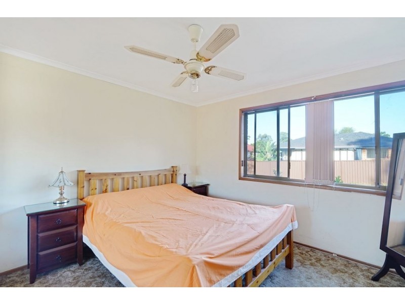 4/1 Astelia Street, Macquarie Fields NSW 2564