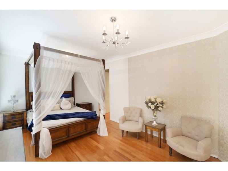 58 Chasselas Ave, Eschol Park NSW 2558