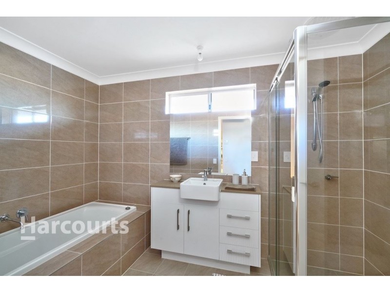 27 Collett Circuit, Appin NSW 2560