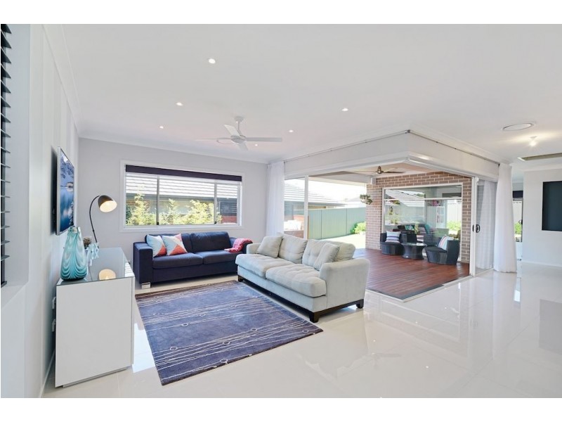 35 Swansona Avenue, Mount Annan NSW 2567