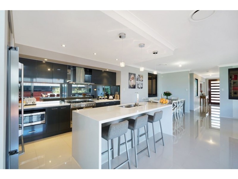 35 Swansona Avenue, Mount Annan NSW 2567