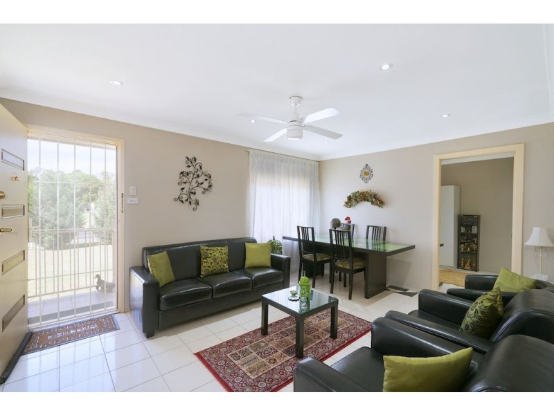 102 Spitfire Drive, Raby NSW 2566