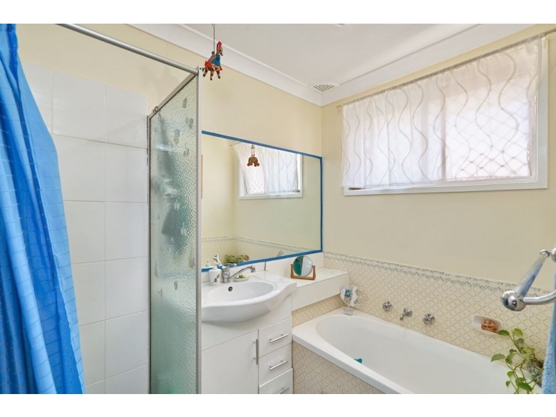 102 Spitfire Drive, Raby NSW 2566