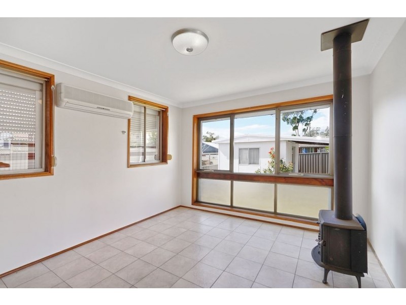 20 Macquarie Avenue, Leumeah NSW 2560