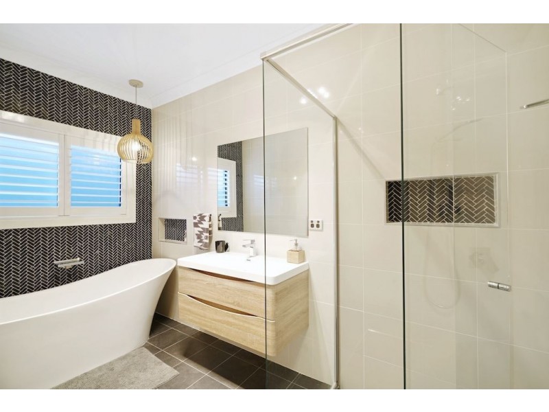 3 Viking Street, Gregory Hills NSW 2557