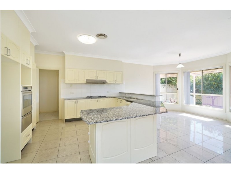 128 Englorie Park Drive, Glen Alpine NSW 2560