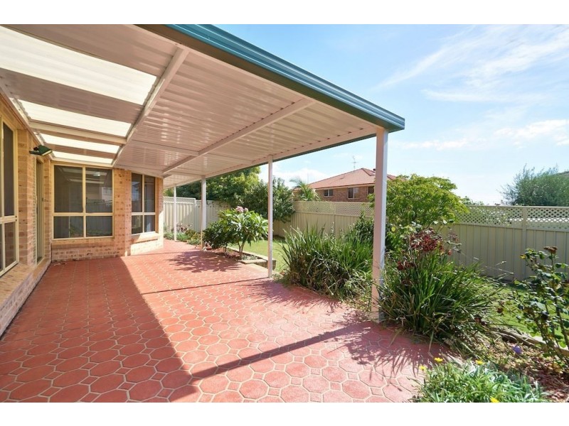 128 Englorie Park Drive, Glen Alpine NSW 2560