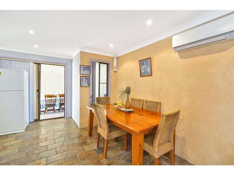 52 Clennam Avenue, Ambarvale NSW 2560