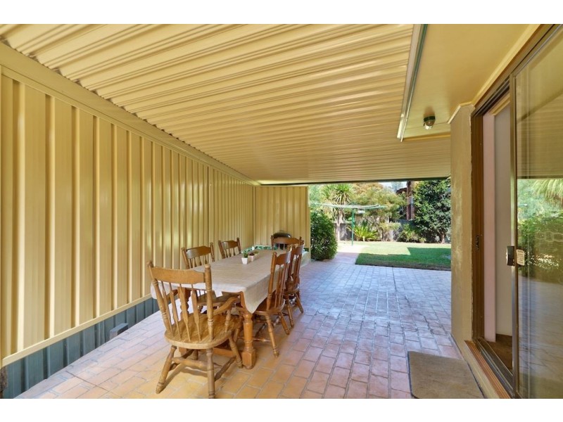 52 Clennam Avenue, Ambarvale NSW 2560