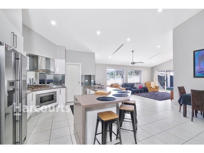 379 Remembrance Drive, Camden Park NSW 2570