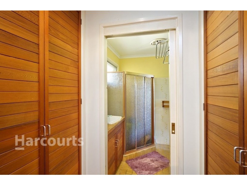 49 Manooka Crescent, Bradbury NSW 2560