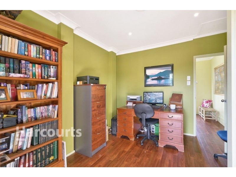 20 Nott Place, Mount Annan NSW 2567