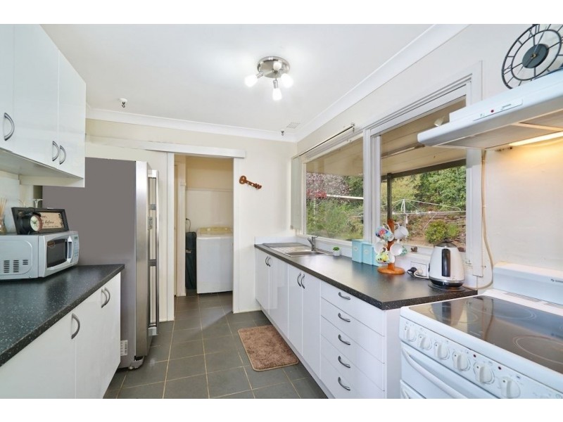 22 Fern Avenue, Bradbury NSW 2560