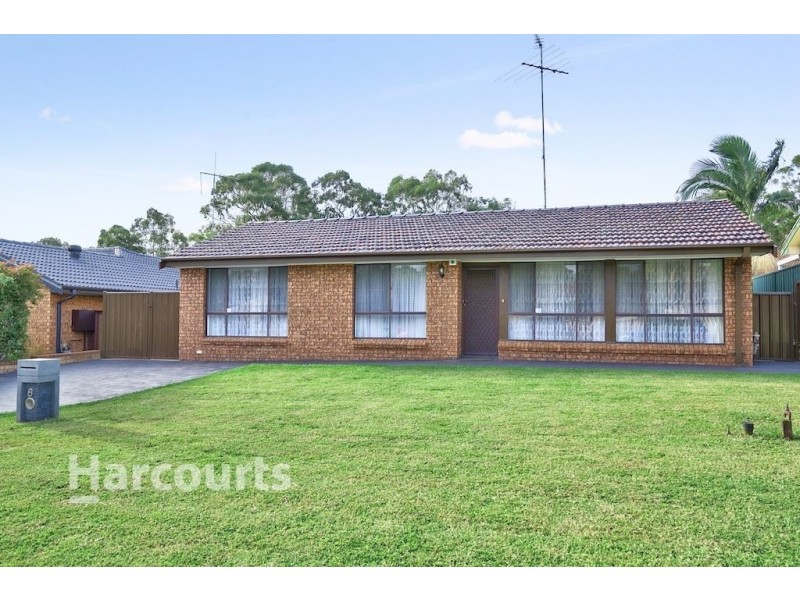 6 Parma Crescent, St Helens Park NSW 2560