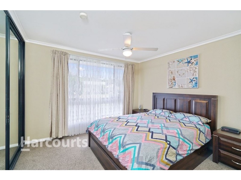 6 Parma Crescent, St Helens Park NSW 2560