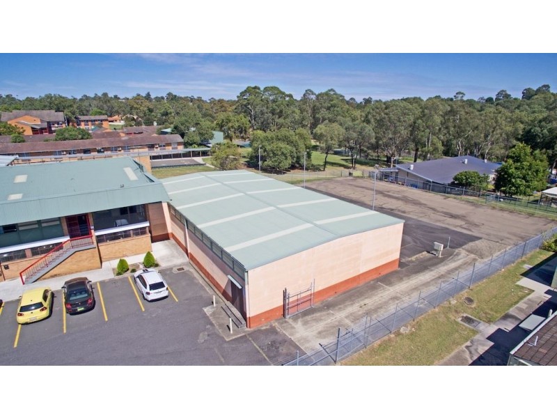 77 Jacaranda Ave, Campbelltown NSW 2560