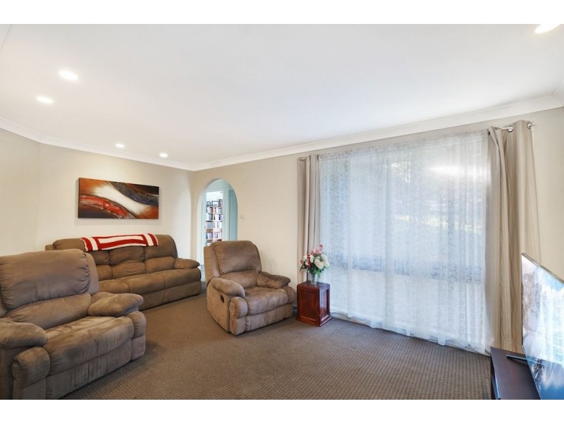 68 Fluorite Place, Eagle Vale NSW 2558