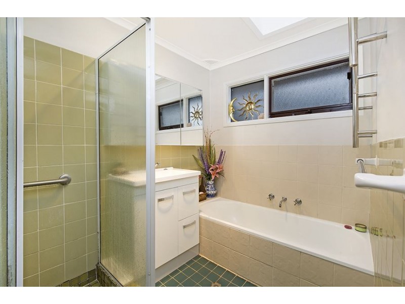 6 Rudge Place, Ambarvale NSW 2560