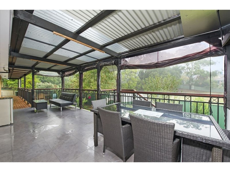 6 Rudge Place, Ambarvale NSW 2560