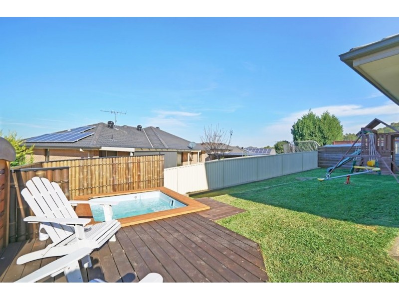 13 Telopea Circuit, Mount Annan NSW 2567