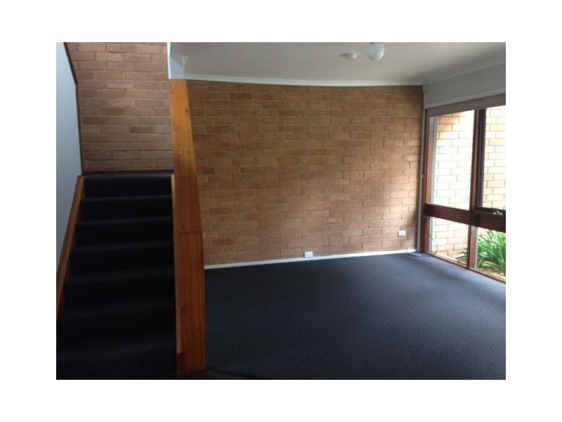 5 Airdsley Lane, Bradbury NSW 2560