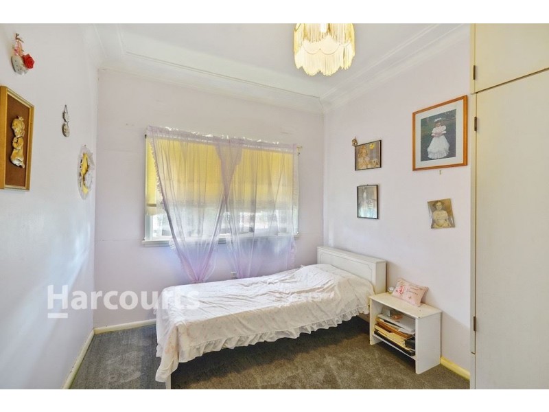 16 Treelands Avenue, Ingleburn NSW 2565