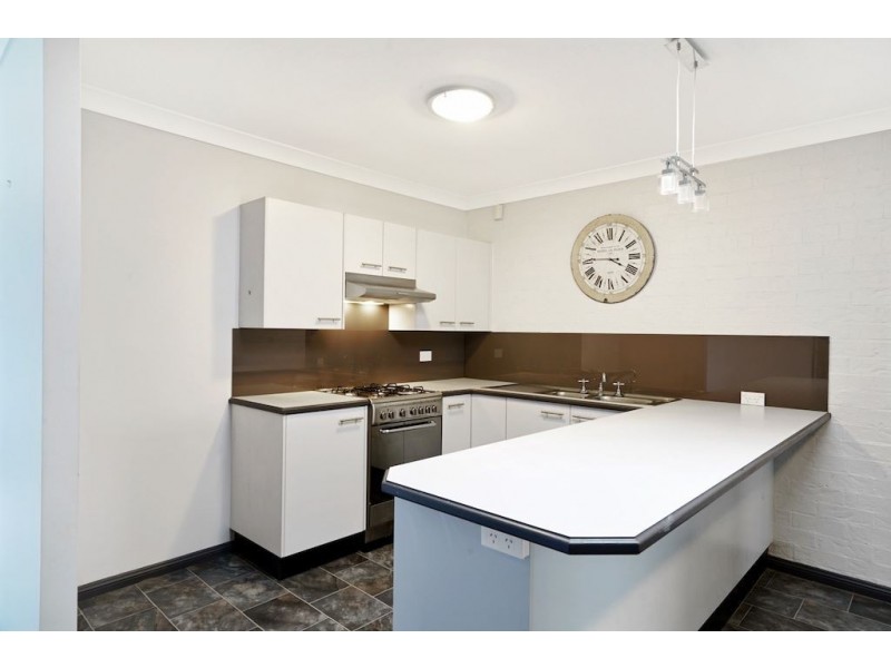 2/14 Cougar Place, Raby NSW 2566