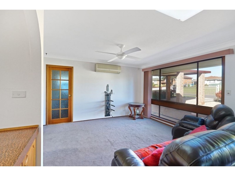 16 Old Kent Road, Ruse NSW 2560