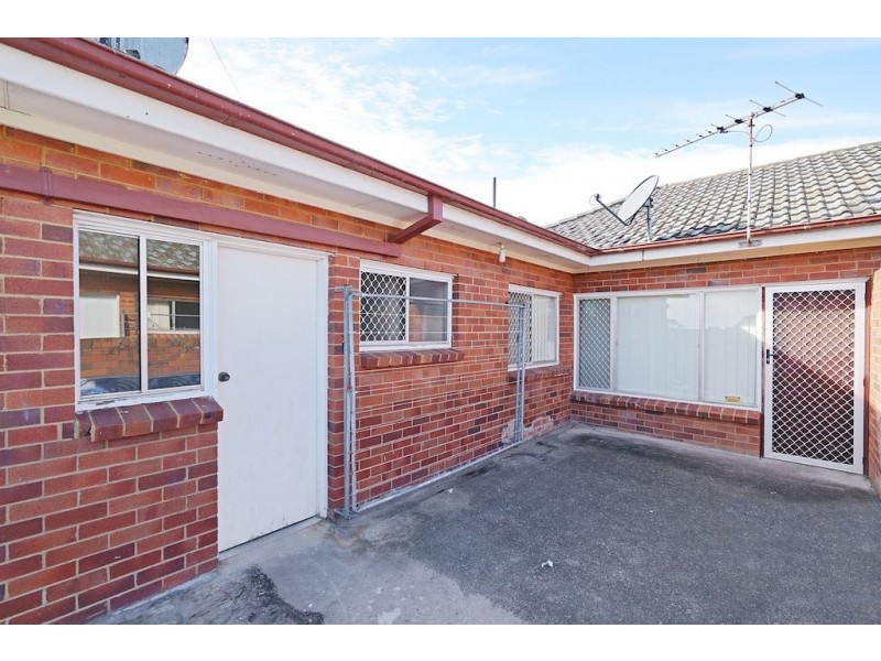 1/91 Waminda Avenue, Campbelltown NSW 2560