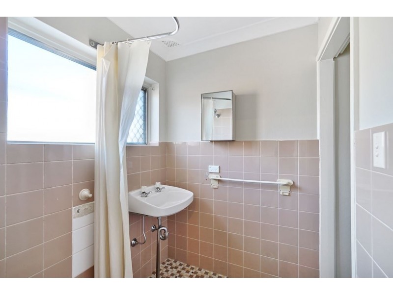 1/91 Waminda Avenue, Campbelltown NSW 2560