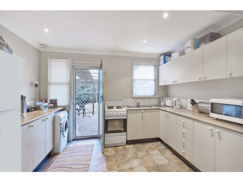 4 Bailley Street, Leumeah NSW 2560