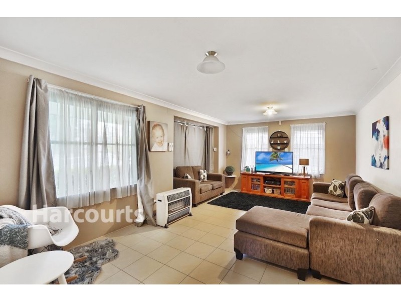107 St Helens Park Drive, St Helens Park NSW 2560
