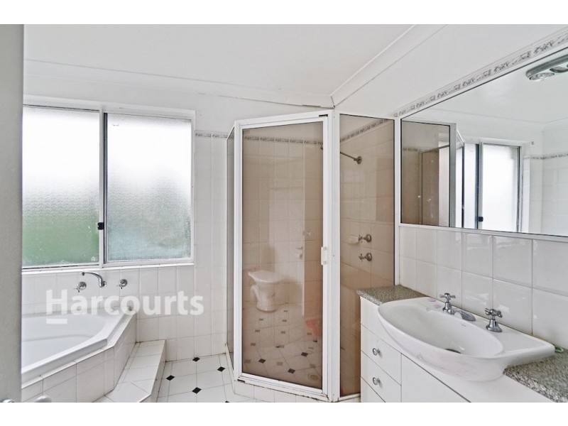 107 St Helens Park Drive, St Helens Park NSW 2560