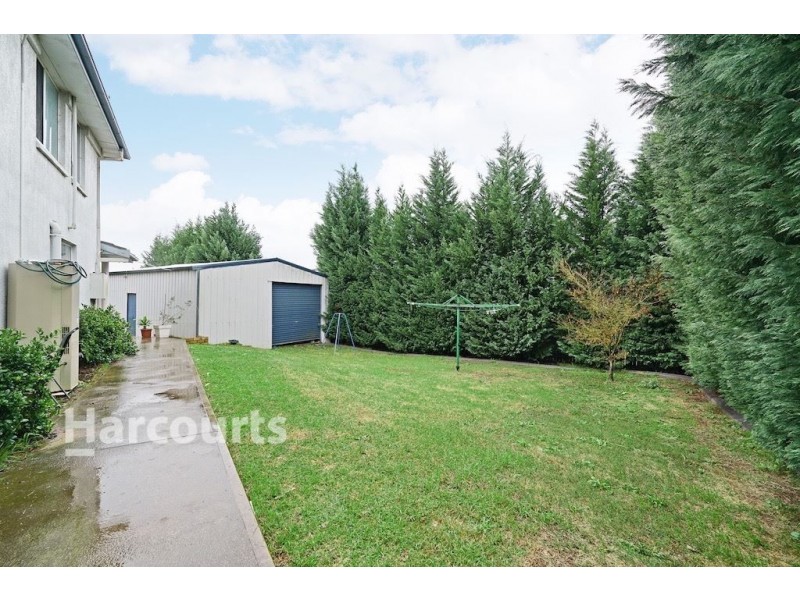 107 St Helens Park Drive, St Helens Park NSW 2560
