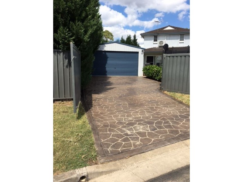 107 St Helens Park Drive, St Helens Park NSW 2560