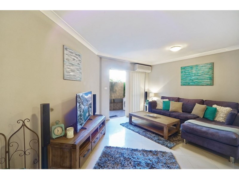 6/41 Woodhouse Drive, Ambarvale NSW 2560