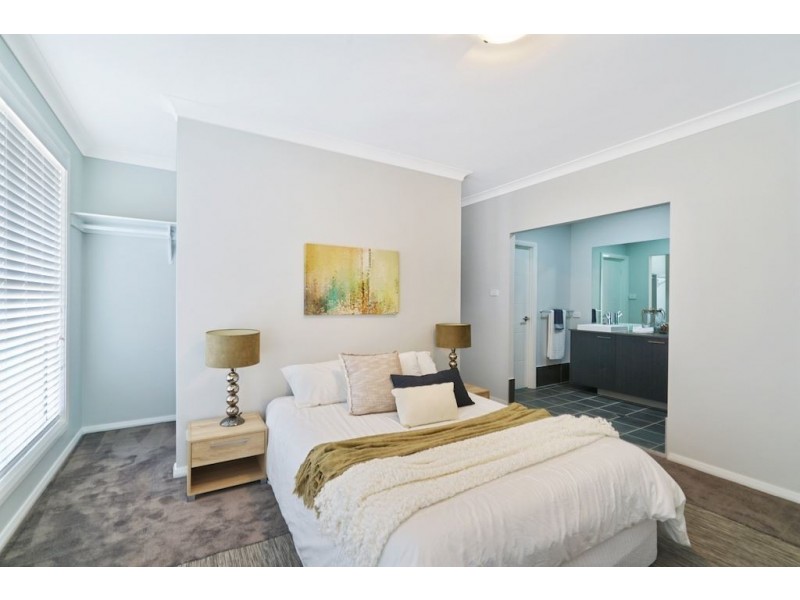 8 Galileo Street, Campbelltown NSW 2560