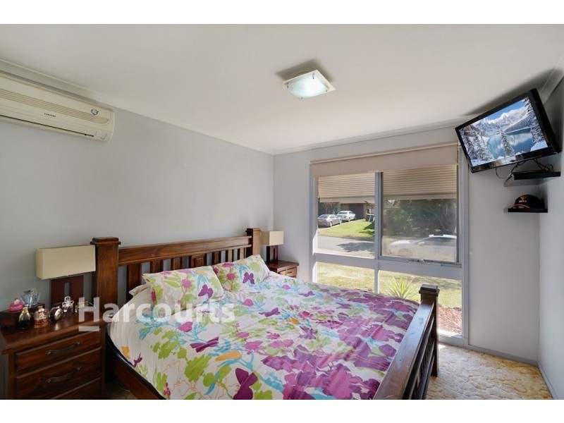 9 Namatjira Close, Eagle Vale NSW 2558