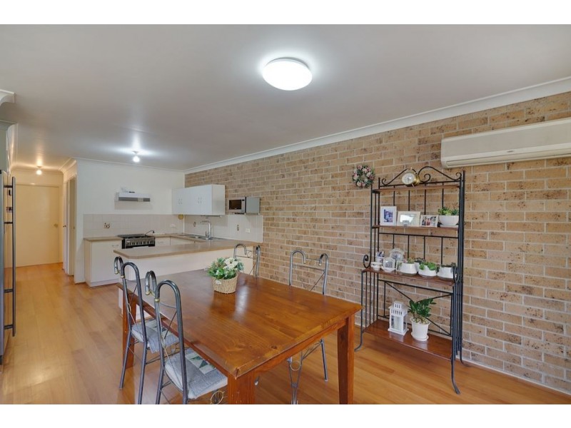 1/60 Fenton Crescent, Minto NSW 2566