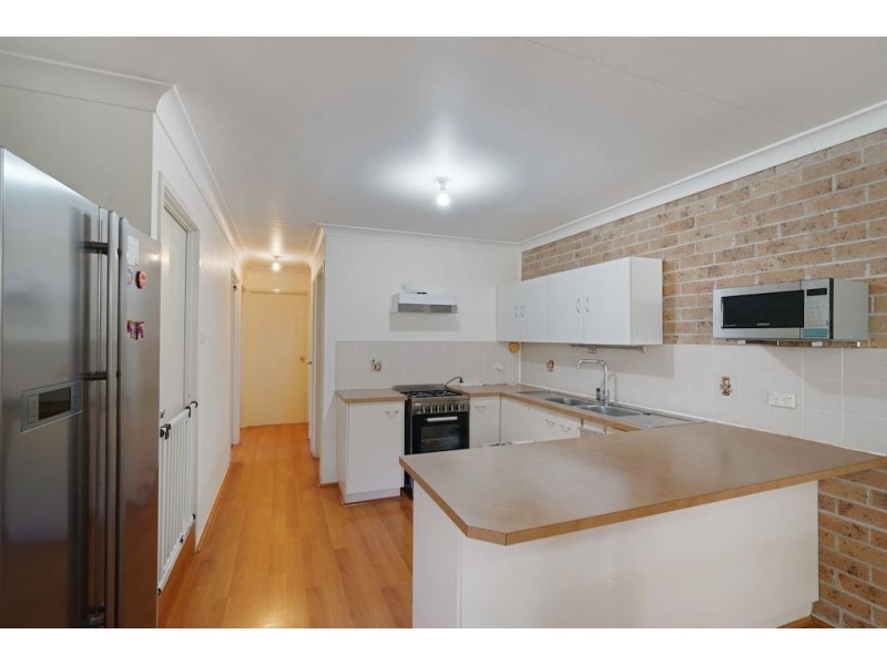 1/60 Fenton Crescent, Minto NSW 2566