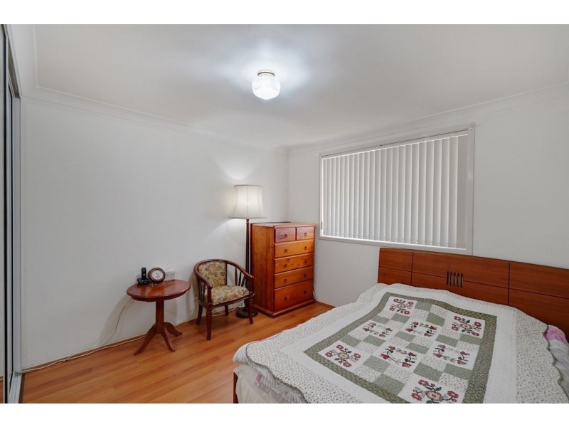 1/60 Fenton Crescent, Minto NSW 2566