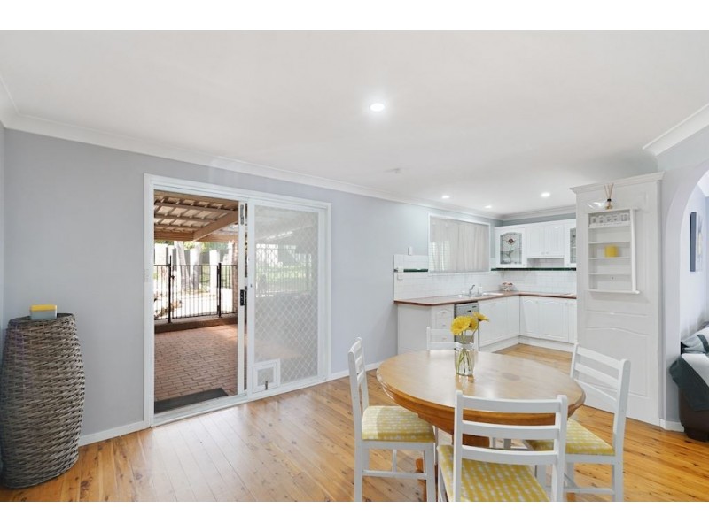 13 Moselle Place, Eschol Park NSW 2558