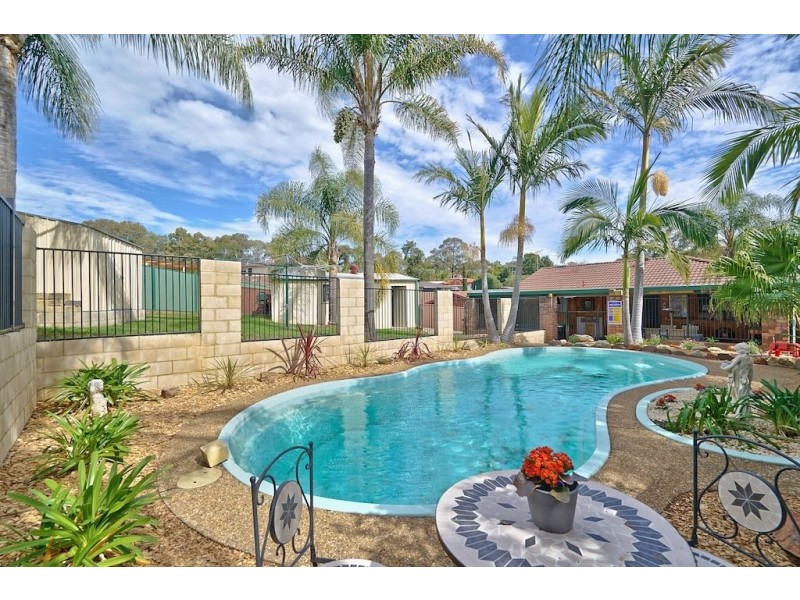 13 Moselle Place, Eschol Park NSW 2558