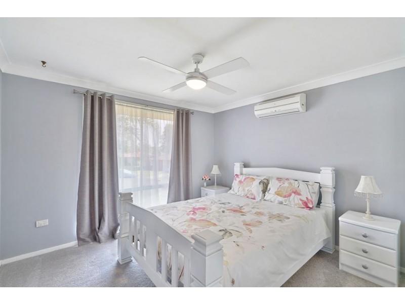 13 Moselle Place, Eschol Park NSW 2558