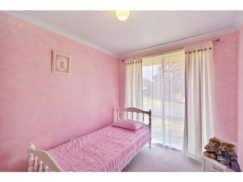 13 Moselle Place, Eschol Park NSW 2558